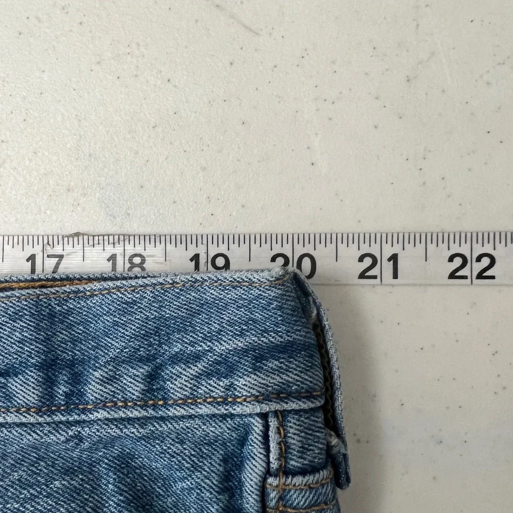 Levis 501 Original Fit Mens Jeans 40x30 Medium Wash Blue Straight Leg Denim